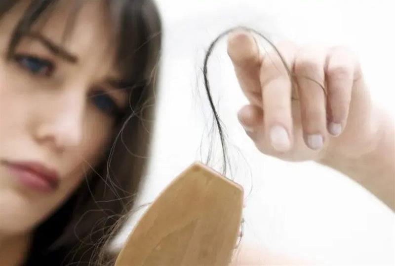مهمترین علت ریزش مو | بهترین روش درمان ریزش مو