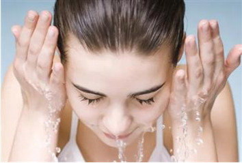 How to Wash Your Face Like a Pro